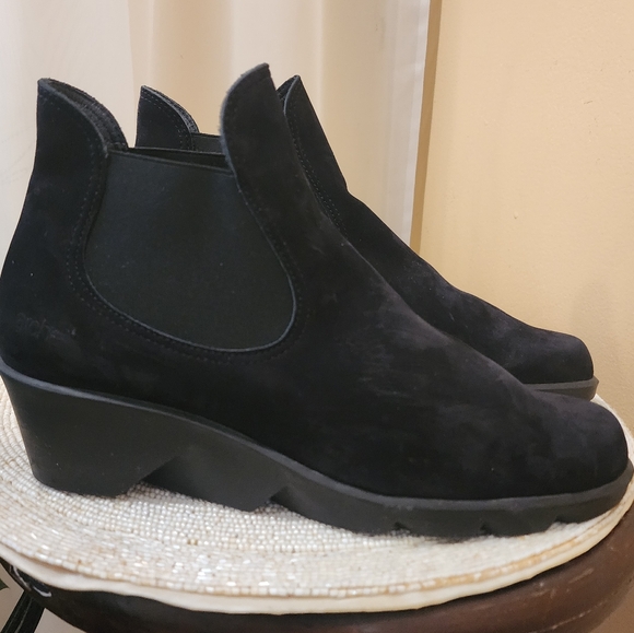 Arche brand in a very soft leather ankle boot on wedge...